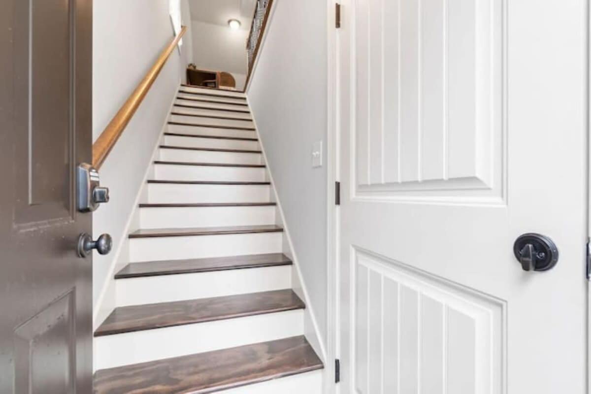 The Campbell Carriage House Apartment คลาร์กส์วิลล์ ภายนอก รูปภาพ