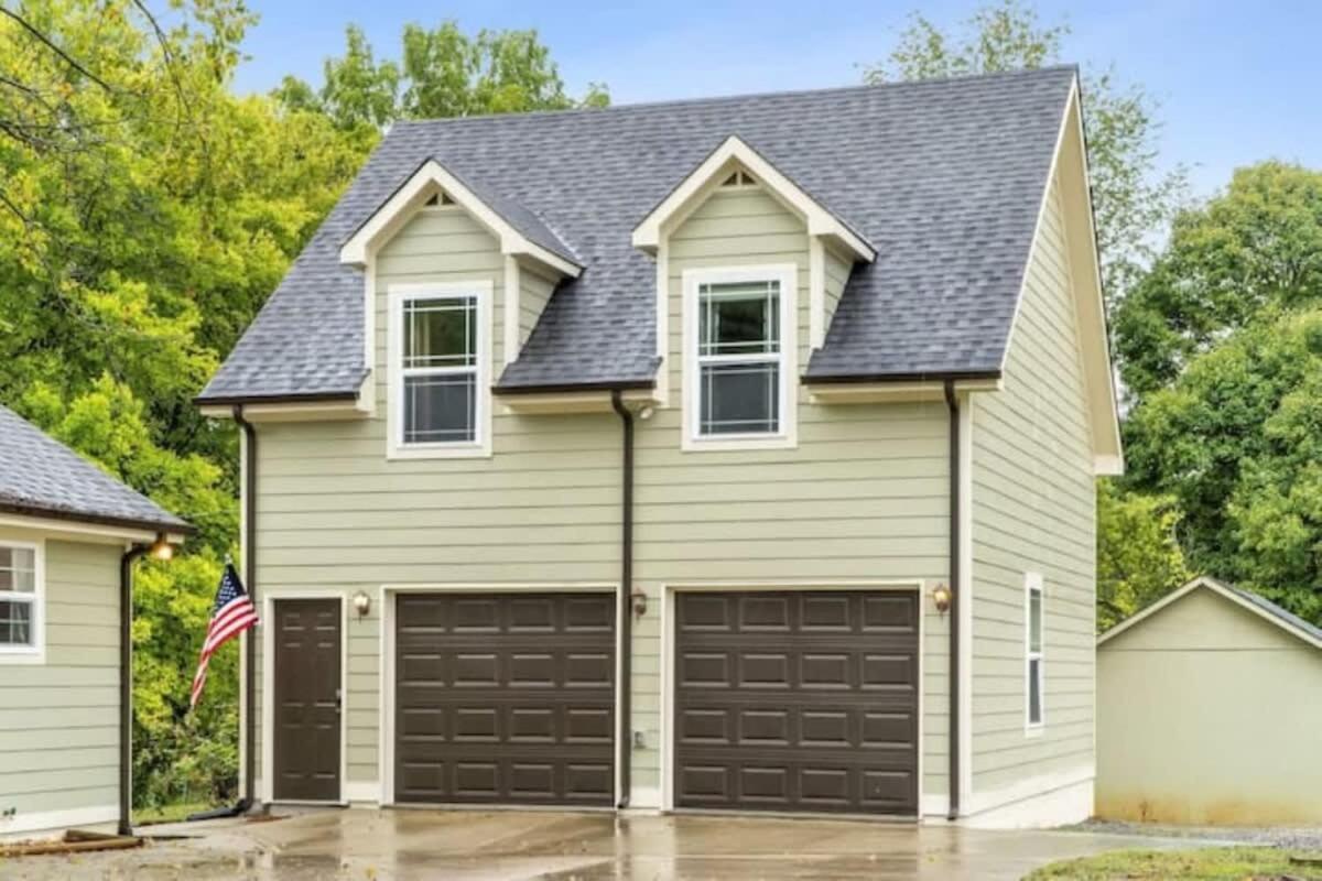 The Campbell Carriage House Apartment คลาร์กส์วิลล์ ภายนอก รูปภาพ
