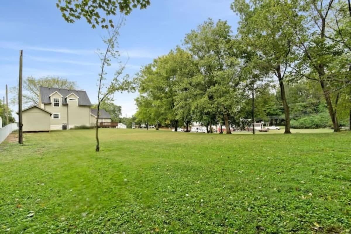 The Campbell Carriage House Apartment คลาร์กส์วิลล์ ภายนอก รูปภาพ